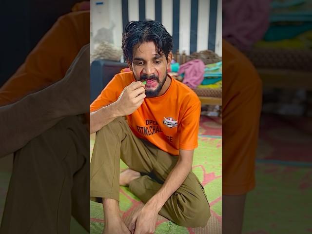 Meri lipstick dekhi #vikramcomedy #duetcomedy #surajroxfunnyvibeo #lipstick #duet #trtcomedy #shorts