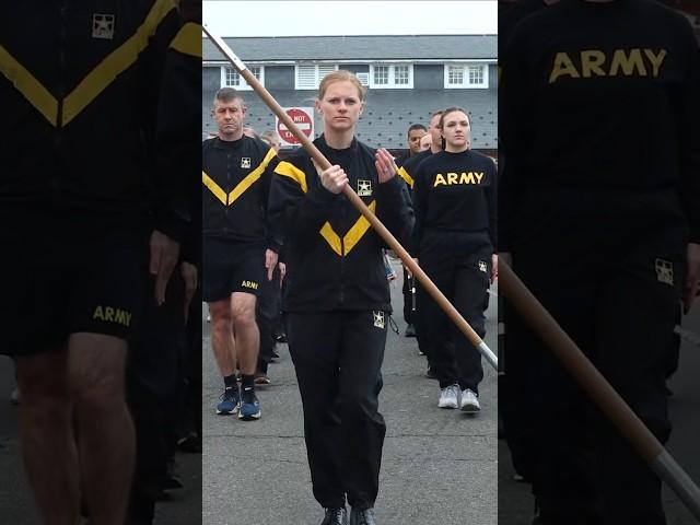 Drum Major for Army Fife and Drum Corps prepares for 60th Presidential Inauguration  #history #army