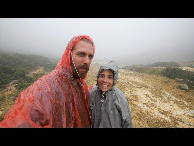 Sch**ß Wetter - Mit Flip Flops auf den Mount Sibayak l Berastagi Vlog #2