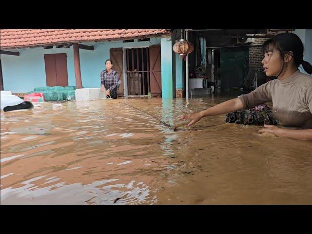 Nhớ Đời - Hành Trình Chạy Lũ Lụt