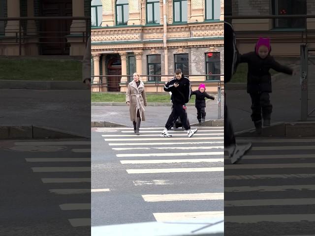 WALKING DANCE 