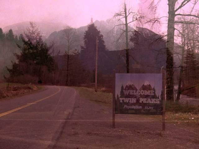 Twin Peaks Intro