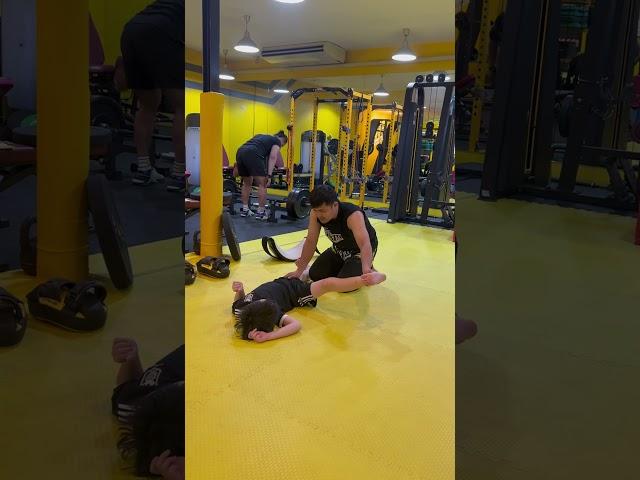 Ninja Prap Stretching at Fitfac 4 Nov 2024
