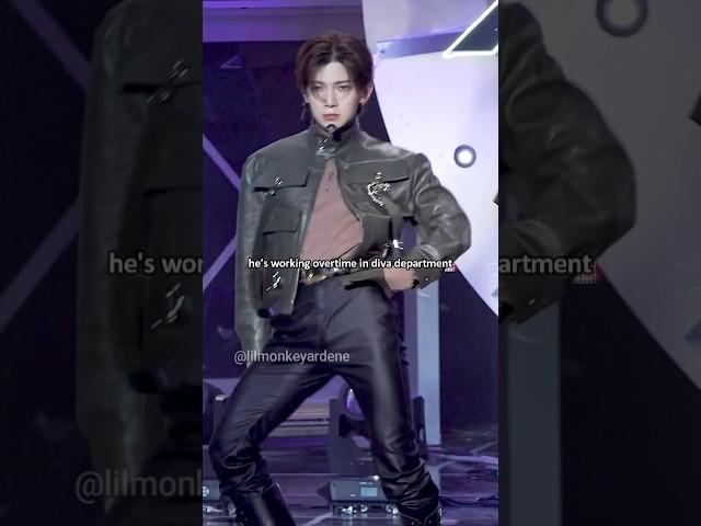 Yeosang's hips don't lie, they serve  #ateez #yeosang #doberman #kangyeosang