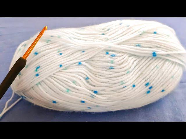 YOU MUST SEE THIS! I couldn't believe the technique in this crochet stitch.