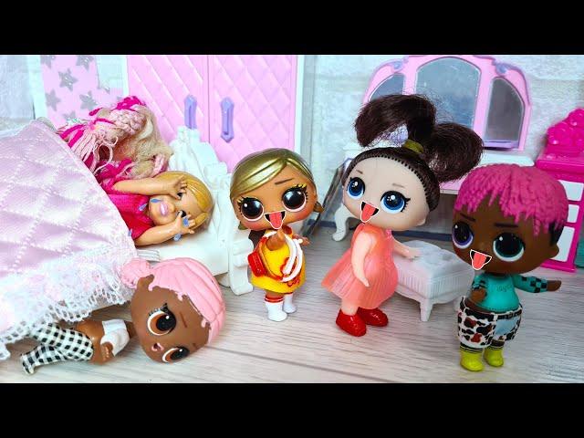 WHILE EVERYONE WAS SLEEPING, LOL DOLLS RAN AWAY Katya and Max funny family Funny Barbie dolls LOL