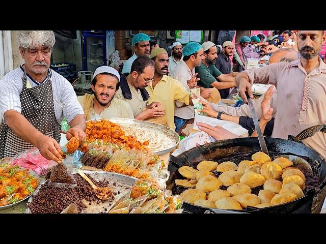 RAMADAN KI VIBES: Ramadan Food Walk in BURNS ROAD | Street Food Making Process Before IFTAR Time