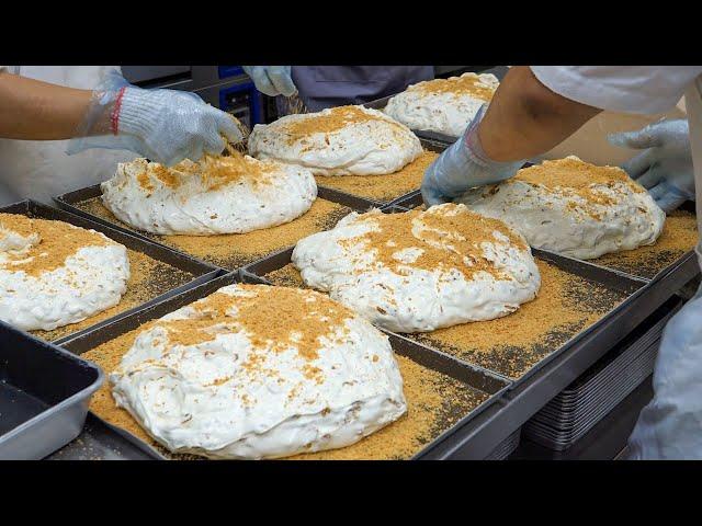 How Nougat Is Made in Taiwan, Giant Honey Sponge Cake / 人氣牛軋糖, 巨大蜂蜜蛋糕製作 - Taiwanese food