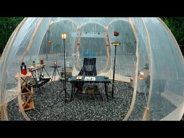 Rain falls non-stop all day, enjoy camping in the rain with a transparent shelter