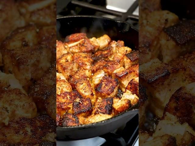 Blackened Salmon Bites Power Bowl with Ginger Glaze / #salmon #powerbowl #highproteinmeals