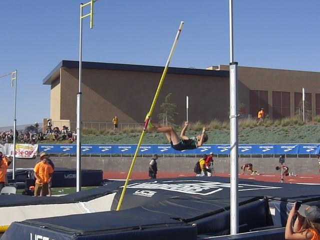 CIMG2691 Mondo Duplantis 17'6" Mt Sac Relays 4/15/17