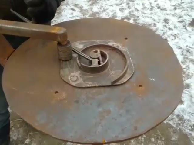 Полка под тюнер и пульты своими руками. Красиво получилось. ХОЛОДНАЯ КОВКА.