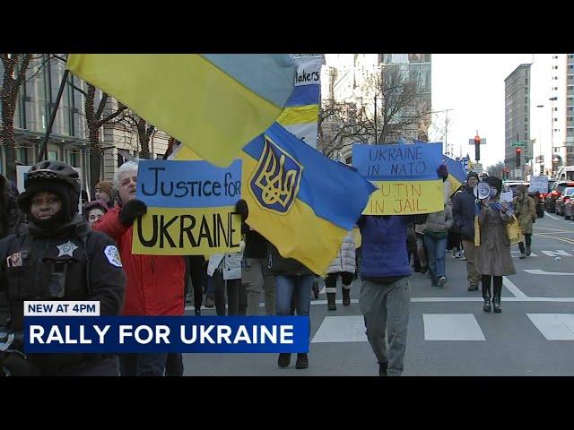 Hundreds rally for Ukraine in downtown Chicago after shouting match between Trump, Zelenskyy