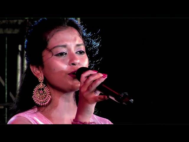 তোমার ঘরে বসত করে | Tomar Ghore Bosot Kore || Live singing on stage ||