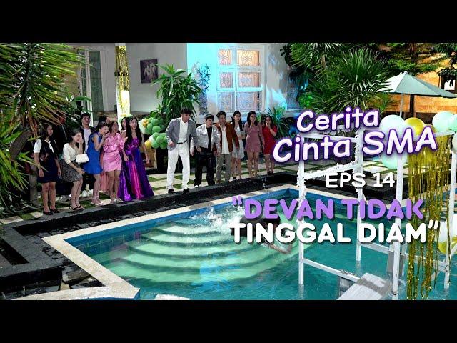 Devan Sees Jihan Fall Immediately Jumps Into The Pool - CERITA CINTA SMA Part 1 - Eps 14