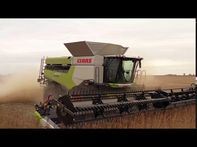 CLAAS Lexion Combine Walkaround