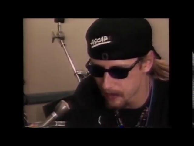 Jerry Cantrell Reveals the Meaning Behind Alice In Chains' Song "Man In The Box"