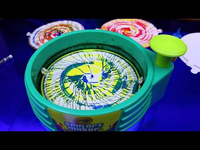 Crayola  Spin Art Maker Machine Spinning Art Painting Set Toy Review Kid Friendly