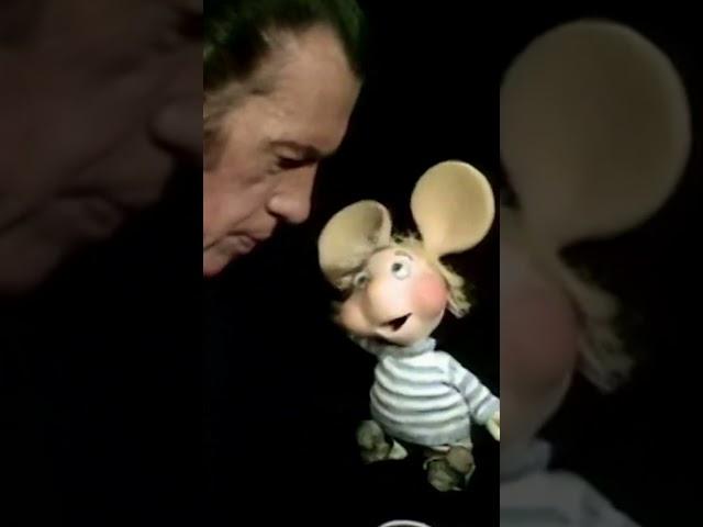 Topo Gigio "Topo's Chicken Friends"  Live on The Ed Sullivan Show, October 19, 1969 #shorts