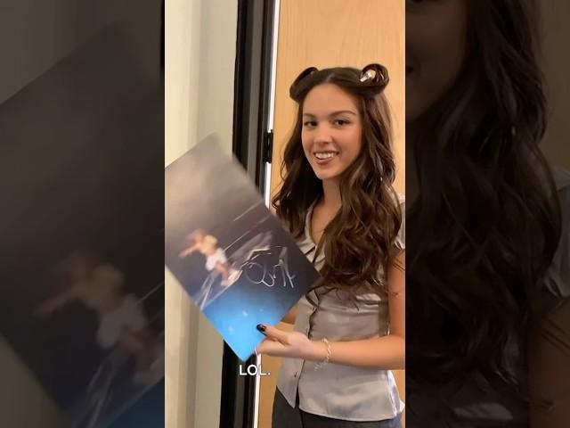 Olivia Rodrigo PRANKED to sign this picture #celebrity