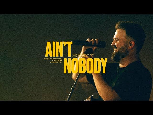 Cody Carnes – Ain’t Nobody (Official Live Video)