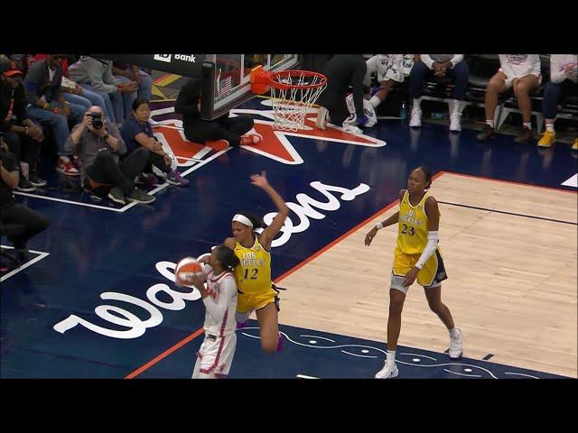 🫢 Bonner Hit In Face TWICE & Jumped On, Foul Reviewed | Connecticut Sun vs Sparks WNBA