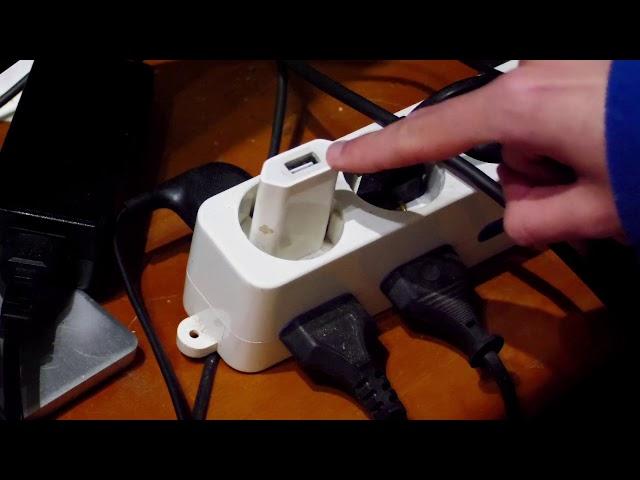 Super Useless Tutorial (IRL Edition) ~ How to plug a USB cable