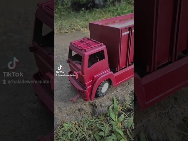 Cinematic miniatur truk plastik modif