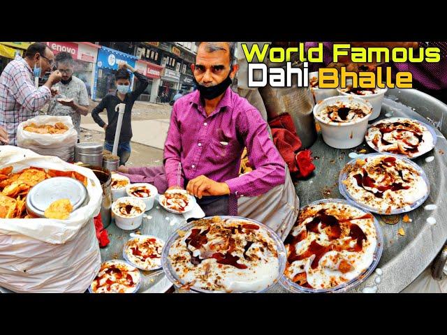 Sharma ji के world famous Dahi Bhalle | Delhi | Street food of India