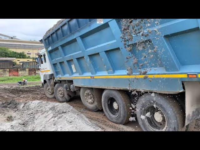 Tata Tipper Truck Video | Tata Heavy Duty Tipper Off-road Truck Driving - Trucks In Road.