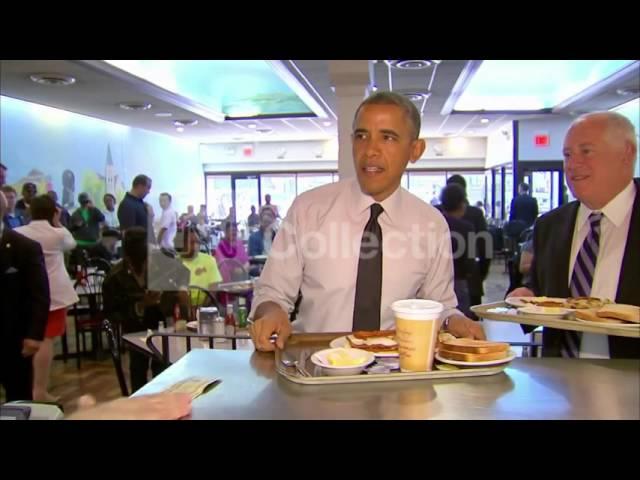 IL:OBAMA AT BREAKFAST- 'I NEVER TAKE FREE FOOD'