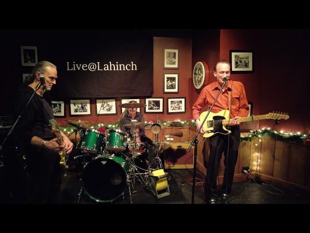 MATT KELLEY, ANDY, & WOLF blues jam    Live@Lahinch