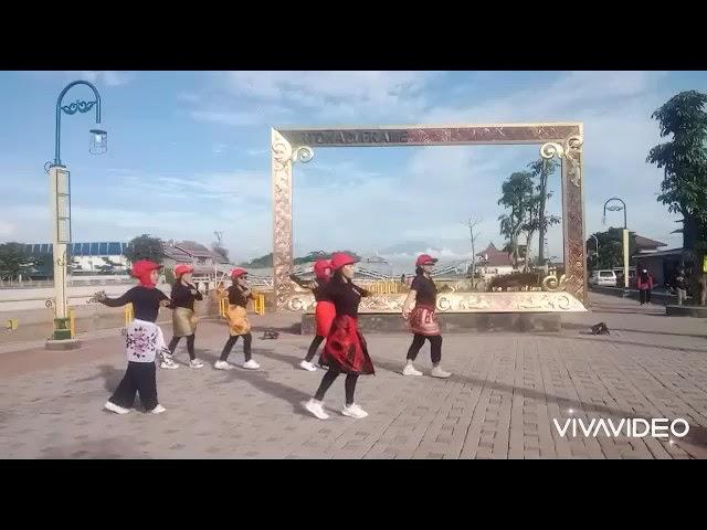 Rindu lukisan Line Dance, Choreo Arra (INA) Demo by GEUDRUEK DANCE CLUB... mohon suprortnya ya