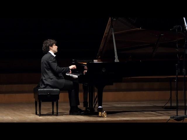 Aljoša Jurinić - Franz Schubert: Piano Sonata in A major D. 664, Op. posth. 120