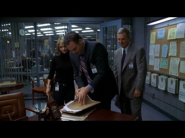 Vincent D'Onofrio drops files and improvs scene | Law & Order: Criminal Intent