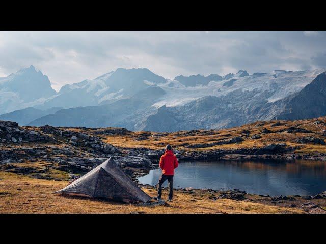 Silent Hiking GR54 In The French Alps