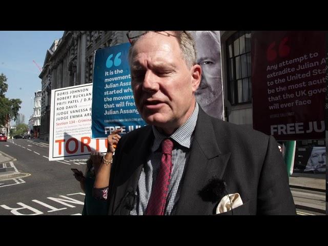 Journalist Vaughan Smith gives statement on day 6 of #AssangeCase - concern over Julian's health