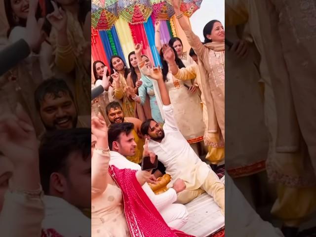 Haldi function  ||Deepanshirana #haldi #funny #wedding #dance #masti #vlog