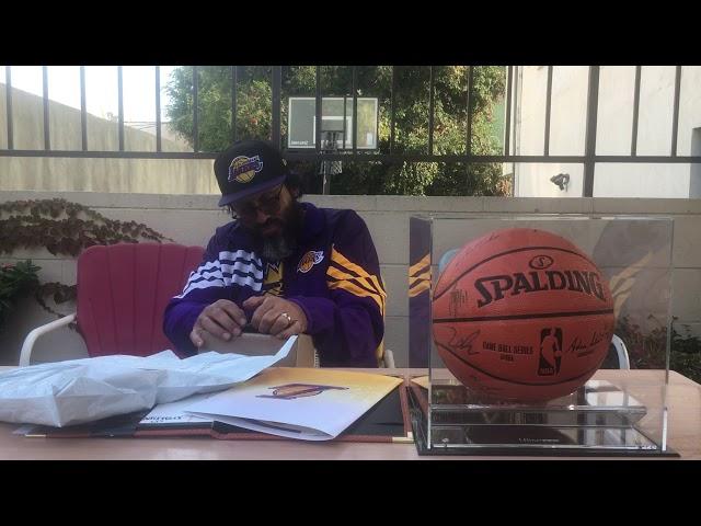 Los Angeles Lakers NBA Championship Tribute & Official Gear Unboxing & Autograph Collectables