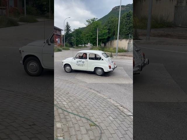 Clásico popular SEAT 600 #classiccars #seat600