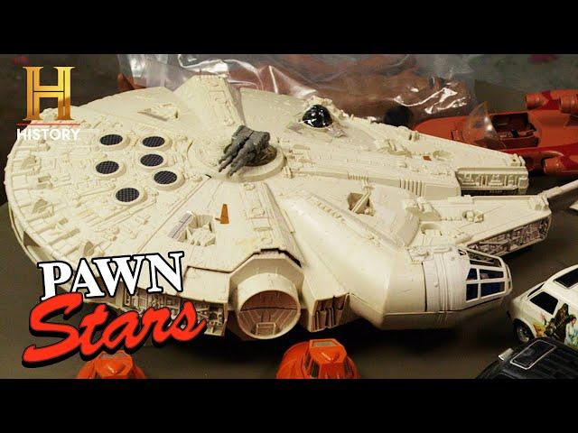 Pawn Stars: "HOLY STAR WARS!" Chum's Risky Deal for Rare Toy Collection (Season 21)