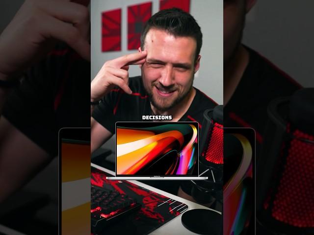 PC Builder Daily Drives a MacBook??