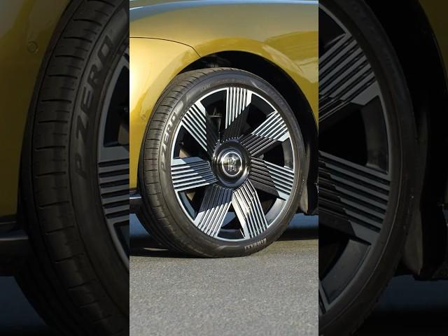 Rolls-Royce Spectre — an experience reserved for royalty