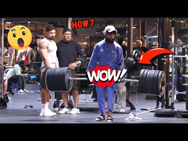 BODYBUILDER VS CLEANER | Anatoly Gym Prank