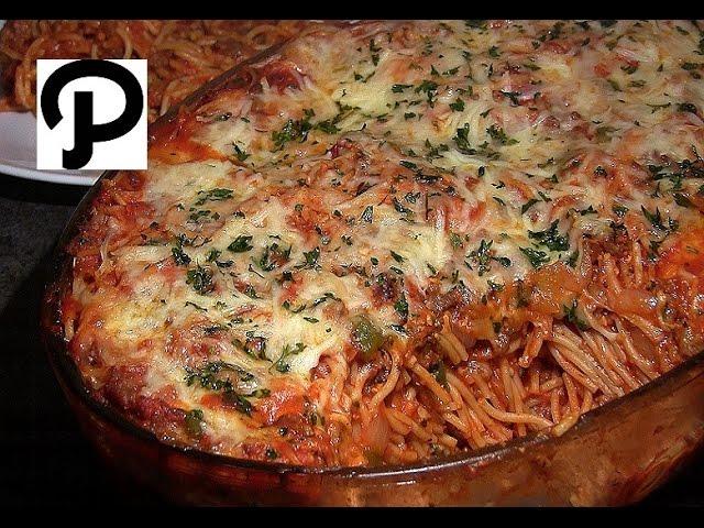 World's Best Baked Spaghetti: Easy Cheesy Baked Spaghetti Recipe