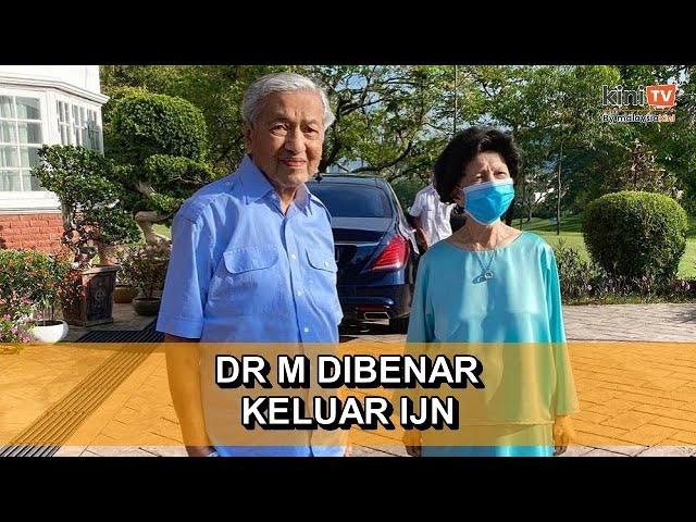 Dr Mahathir dibenar keluar IJN selepas dua minggu terima rawatan