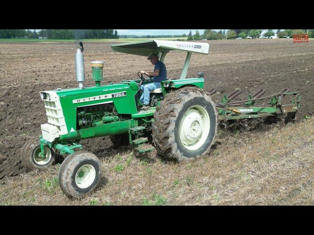 OLIVER 1955 Tractor Plowing