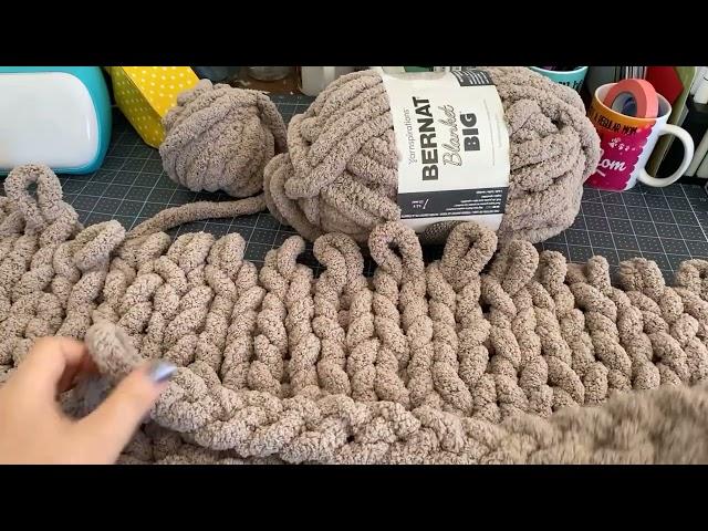 Finger Knit a Chunky Yarn Blanket