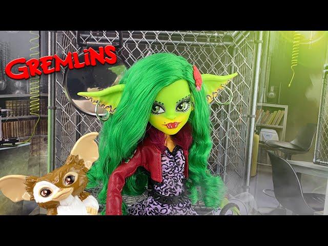 Monster High Skullector Gremlins 2 Gretta Doll Unboxing/Review! | Zombiexcorn