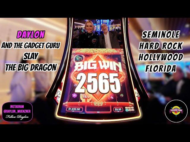 We Slay The Dragon Slot Machine At The Hard Rock Hollywood #slots #casino #HardRockHoll